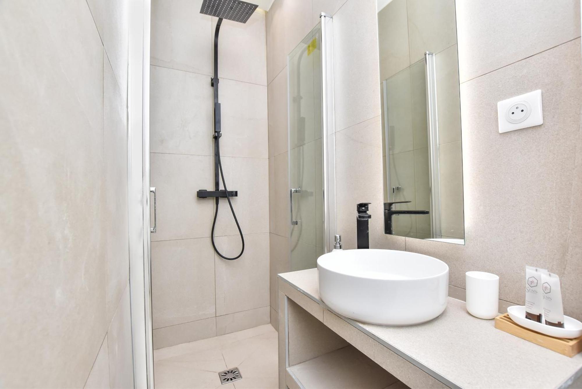 Cmg Maubeuge/ Lamartine Apartment